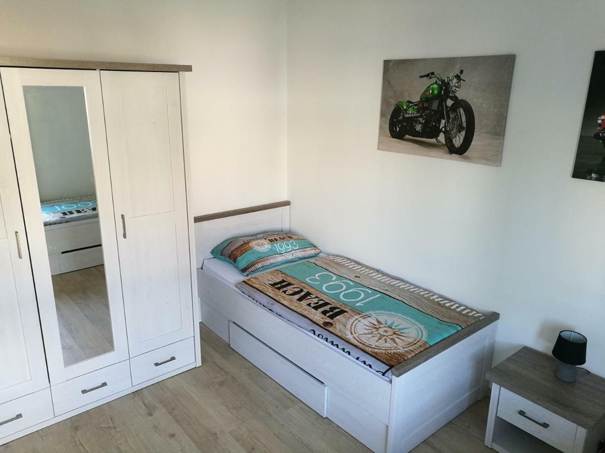 Apartman Jadric โตรกีร์ ภายนอก รูปภาพ