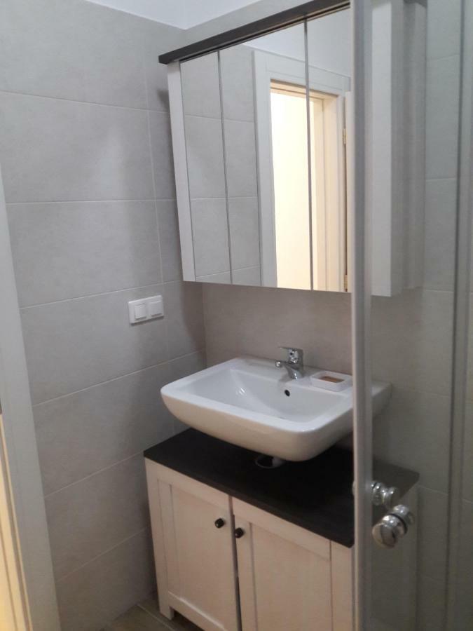 Apartman Jadric โตรกีร์ ภายนอก รูปภาพ